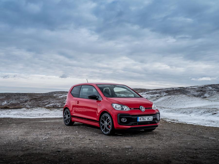  Volkswagen up! GTI 2018 года  (UK) (фото 13 из 36)